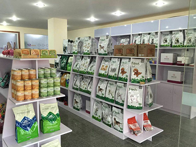 小城市適合開(kāi)寵物店嗎？結(jié)合寵物食品網(wǎng)絡(luò)銷售的全面分析